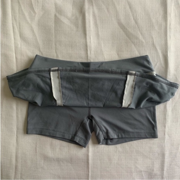 Nike tennis skort. Size M. Gray - Picture 2 of 4